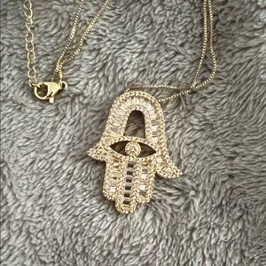 Elegant Gold Hamsa Pendant Necklace
